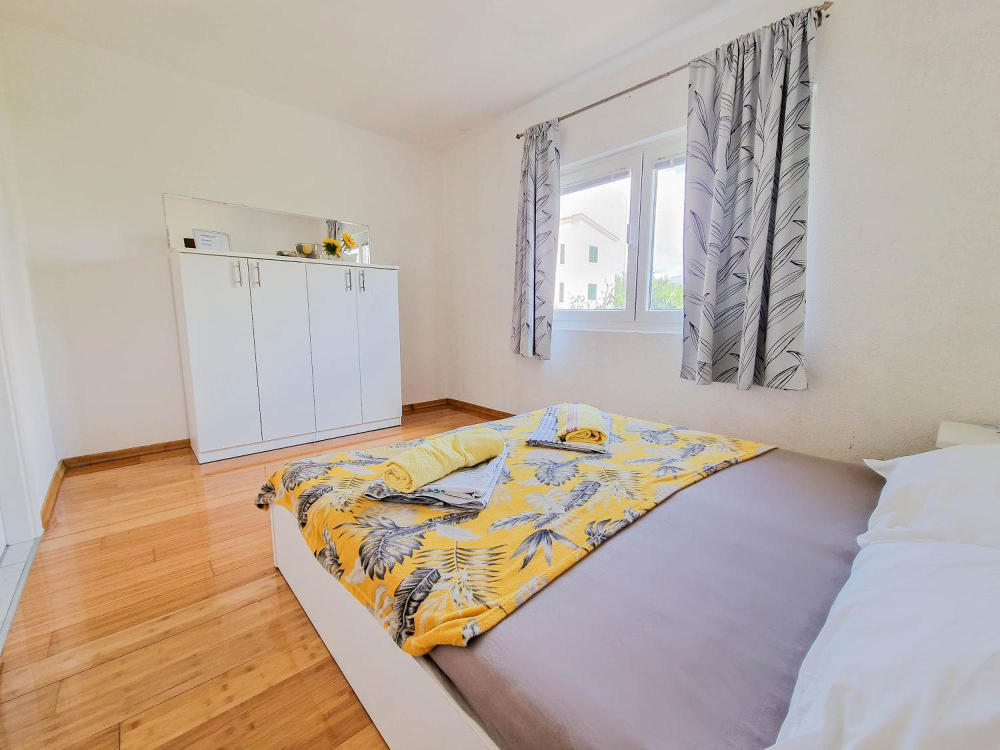 Flip - Flop Apartment Novalja Luaran gambar