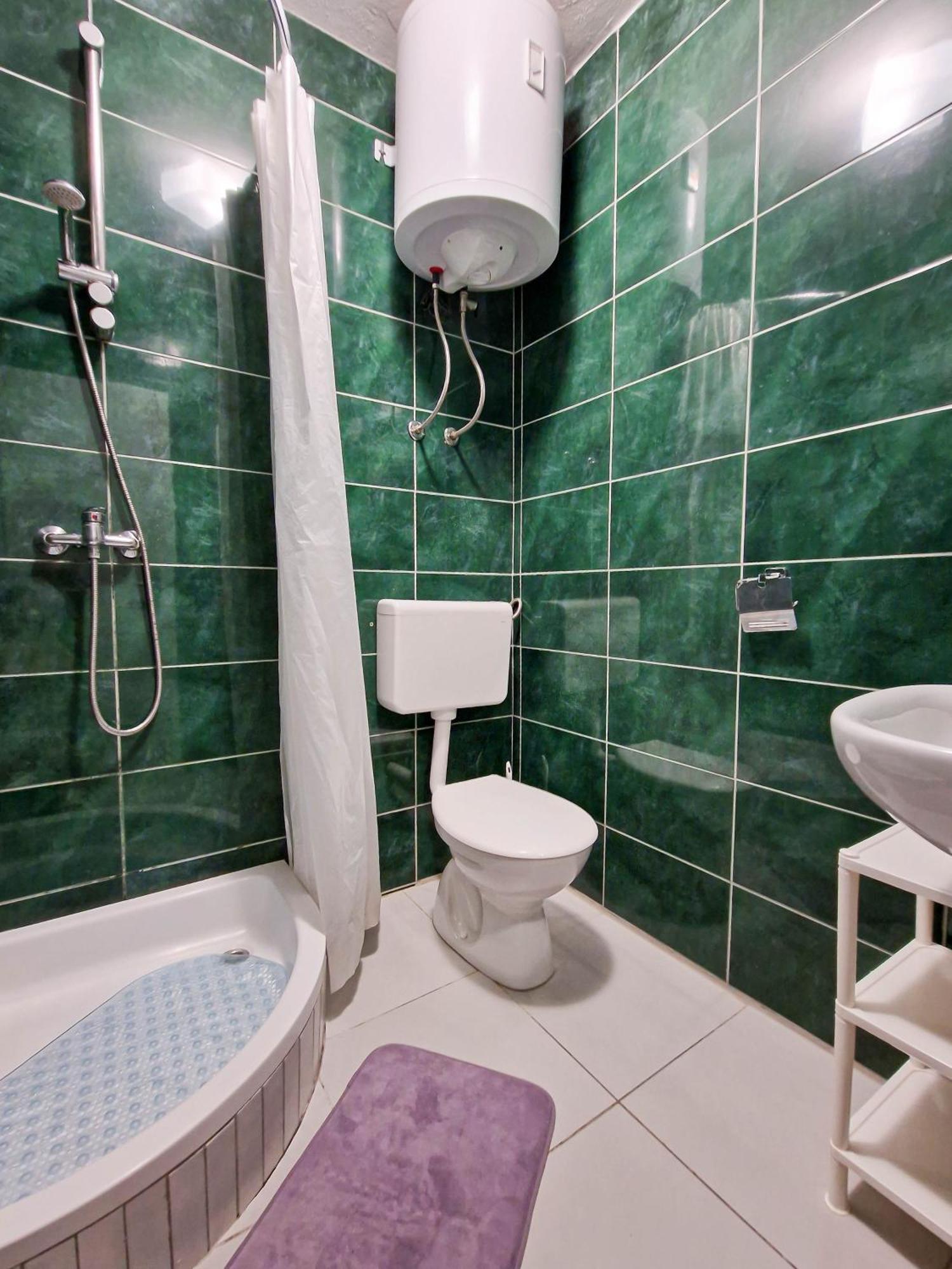 Flip - Flop Apartment Novalja Luaran gambar